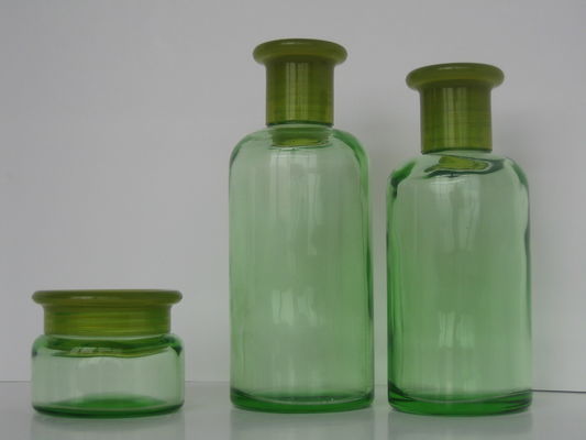Green Colored Essential Oil Glass Bottles 200ML 150ML 50G with Orifice Reducer & Cap